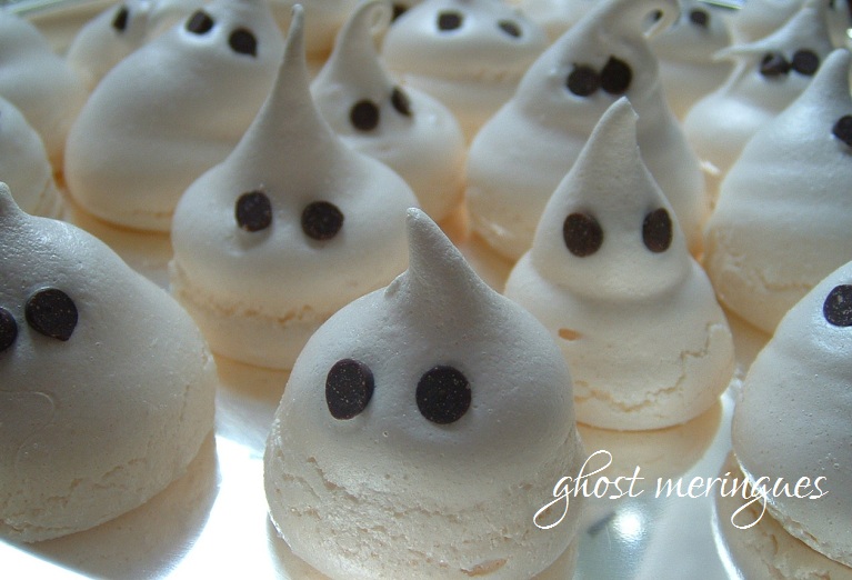 Ghosty Meringues; Happy Halloween!